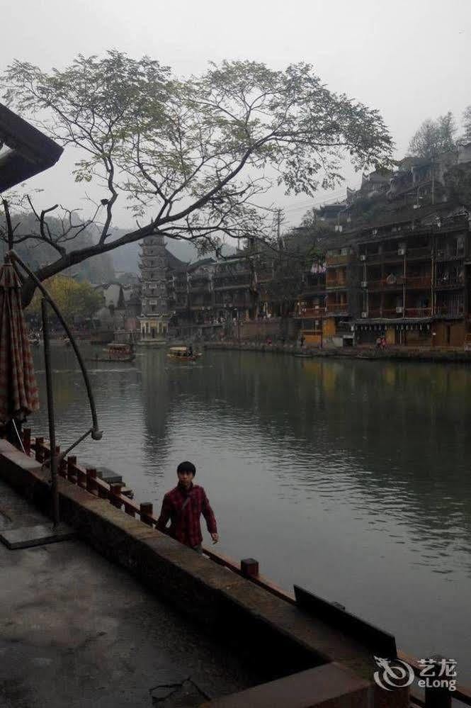 Fenghuang Waitin For You Inn Phượng Hoàng cổ trấn Ngoại thất bức ảnh
