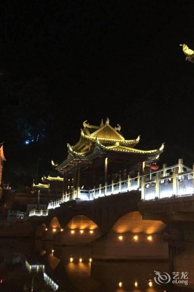 Fenghuang Waitin For You Inn Phượng Hoàng cổ trấn Ngoại thất bức ảnh
